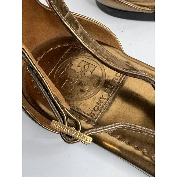 Tory Burch Metallic Leather T Strap Thong Sandals US 7.5 Gold Logo Flats - Picture 7 of 9